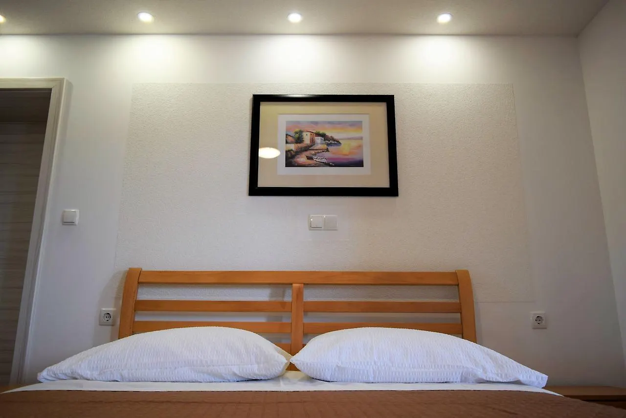 Apartments Kampor