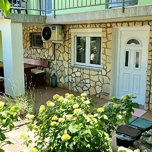 Deni Apartman