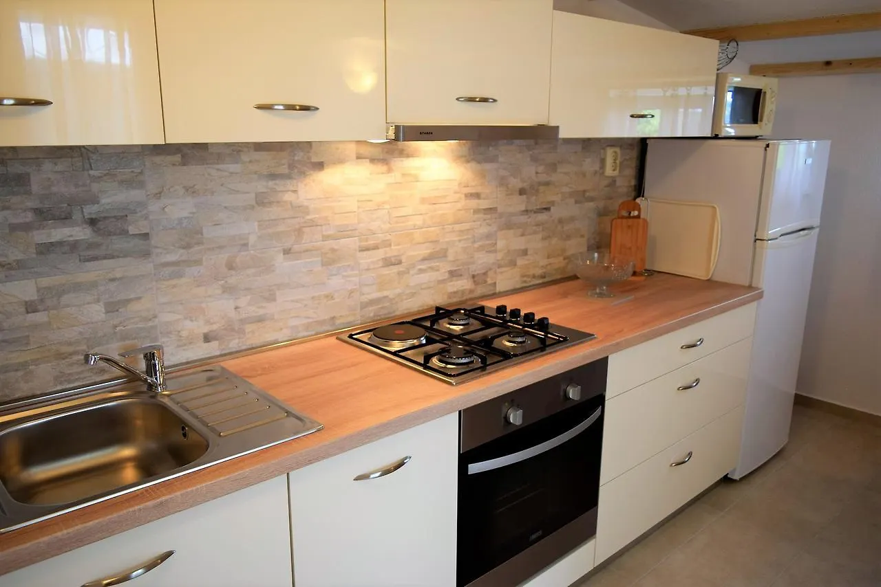 Apartments Kampor Croatia